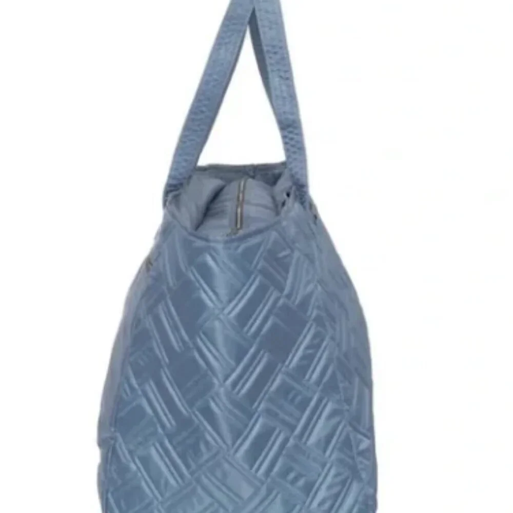 NWT- LUG- AVION SE TOTE- Blue Moon
